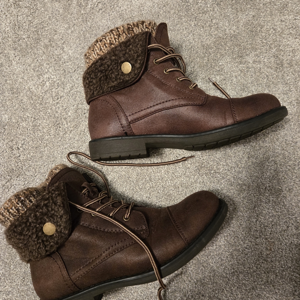 Cliffs by WHITE MOUNTAIN Brown Ankle Boots